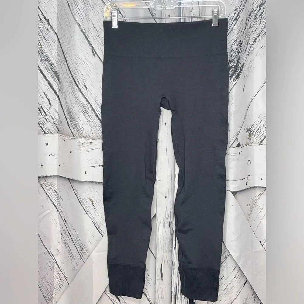 Lululemon Ebb and Flow Leggings Charcoal 8